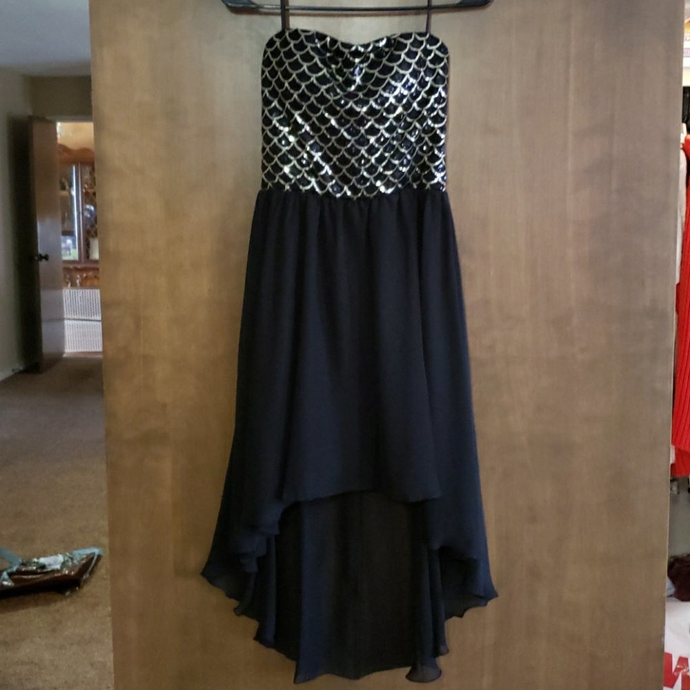 Juniors dress
